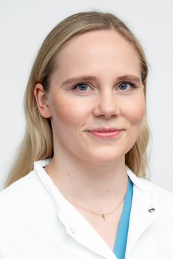 Dr. Laura Dietrich
